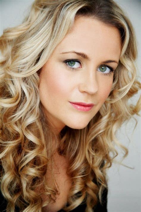 Pictures Of Rachael Carpani