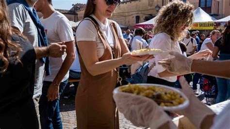 Giro Per Le Cantine Sagra Dei Funghi E Nabucco A Teatro Cosa Fare Nel