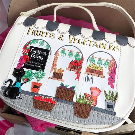 Cute And Quirky Novelty Handbags By Vendula London Vintage Inspired