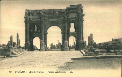 Timgad Arc De Trajan Fa Ade Occidentale