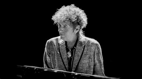 Times Are A Changin Bob Dylan Ends Year Rough And Rowdy Ways Tour