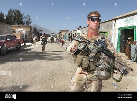 Dutch military in Uruzgan, Afghanistan Stock Photo - Alamy