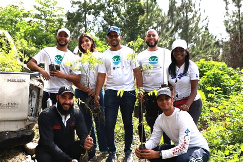 Ministro De La Juventud Encabeza Jornada De Reforestaci N En Villa