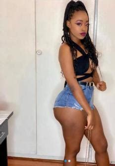 African Wide Booty Babe Does It All Call Anytime Realmeet White Field