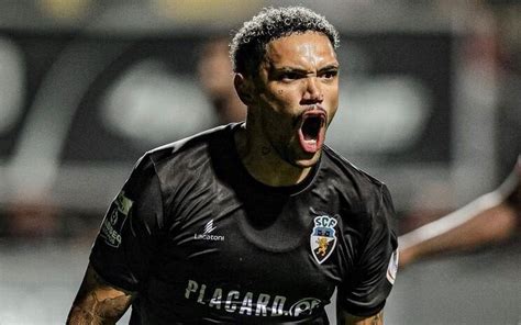 Segundo Maior Artilheiro Da Hist Ria Do Farense Pedro Henrique Se