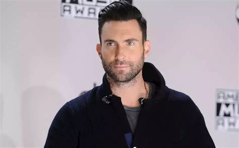 Adam Levine Rompe El Silencio Y Reacciona A Los Rumores De Una Supuesta