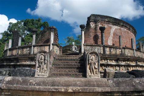 Sigiriya Lion's Rock Fortress Day Tour and Polonnaruwa Visit from Kandy ...