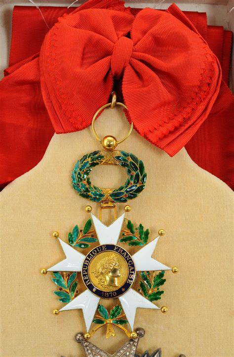 ORDRE DE LA LÉGION D HONNEUR ENSEMBLE COMPLET DE GRAND CROIX 1871