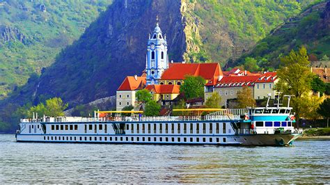 Mit Schiff Und Rad Entlang Der Donau Radweg Reisen