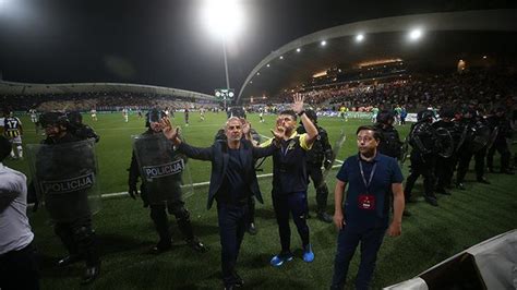 UEFA dan Fenerbahçe ye seyirci cezası Fenerbahçe Spor Haberleri