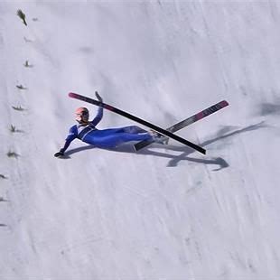 Skoki narciarskie Oberstdorf 2024 Dawid Kubacki miał upadek w