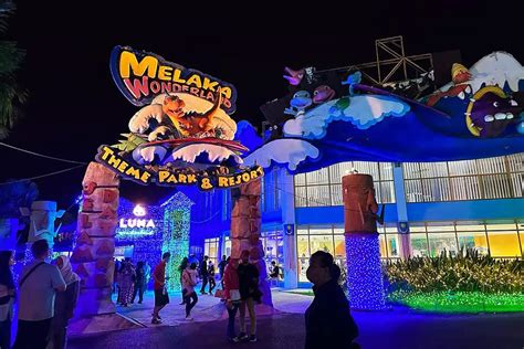 Melaka Wonderland Taman Tema Air Best Di Melaka