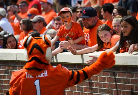 Clemson Fans Come Out To Show Their Love Support For Their Tigers