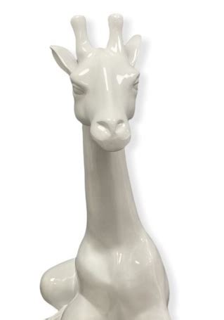 Statue Girafe En Resine Resine Ht Cm Blanche