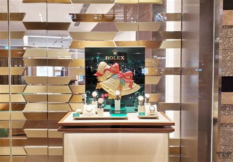 Christmas Store Window Displays - Vacheron Constantin | TDF