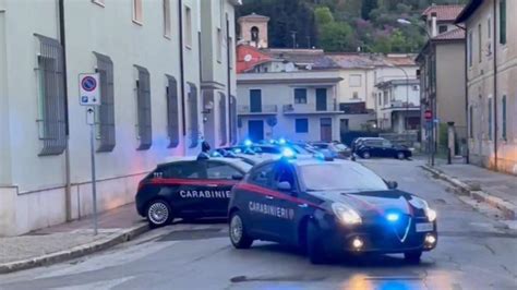 Spaccio Di Cocaina Blitz All Alba Dei Carabinieri Due Pusher Ai