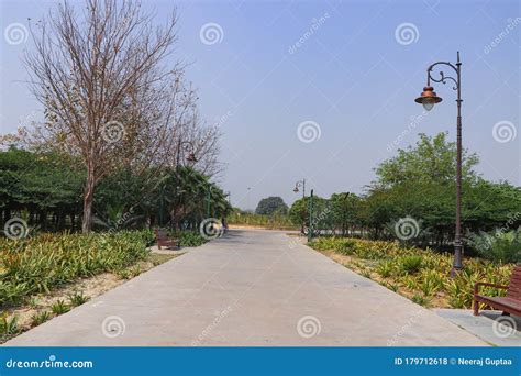 The Janeshwar Mishra Park, Lucknow Stock Photo - Image of background ...