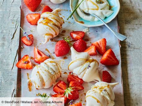 Meringues à la crème fraises et sirop dérable découvrez les recettes