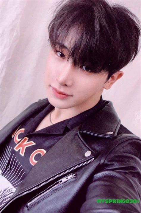 Pin de Earth K pop em WONHO 원호 ウォノ Monsta x wonho Cantores Hyungwon