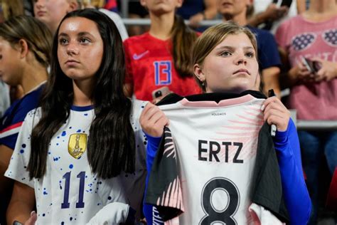 Julie Ertz Says Goodbye As Uswnt Shuts Out South Africa Orange County