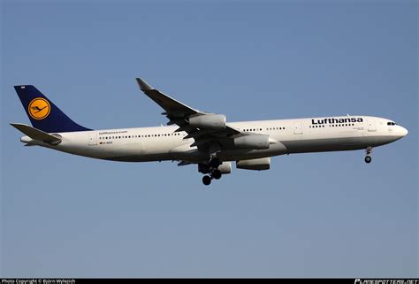 D Aiga Lufthansa Airbus A Photo By Bj Rn Wylezich Id