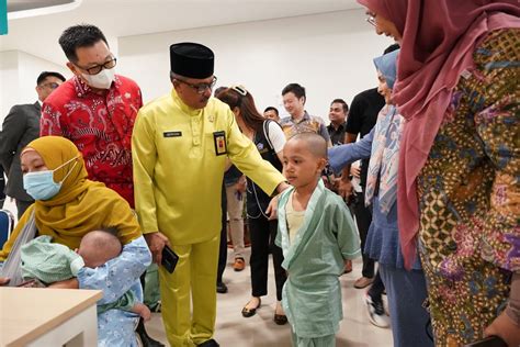 Jefridin Resmikan Baksos Operasi Bibir Sumbing Operasi Sukses Masa