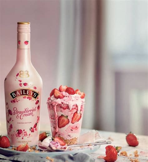 Baileys Strawberries And Cream Limited Edition 07l Bauturialcoolicero