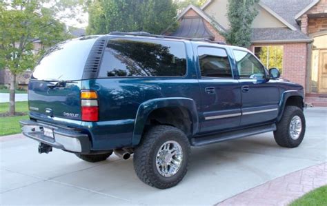 2005 Chevrolet Suburban 2500 Lt Autoride 81l 4wd Lifted Loaded