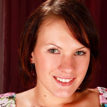 Carol Sweet Babe Page Watch This Adult Model On FreeOnes