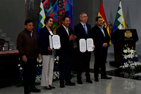 YLB Firma Segundo Convenio Para Instalar Una Planta Piloto De