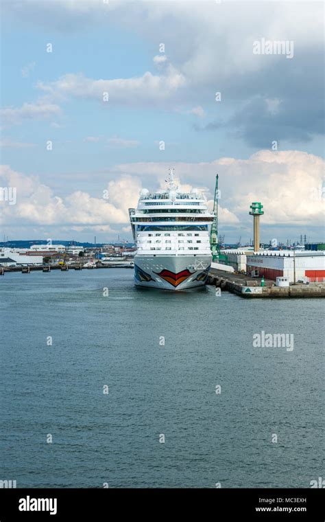 Docks Le Havre Fotos Und Bildmaterial In Hoher Aufl Sung Alamy