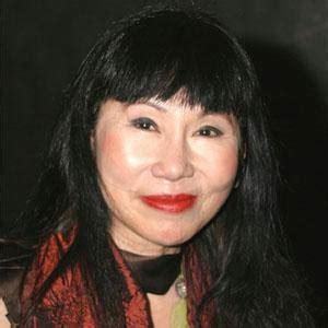 Amy Tan (Novelist) - Age, Family, Bio | Famous Birthdays