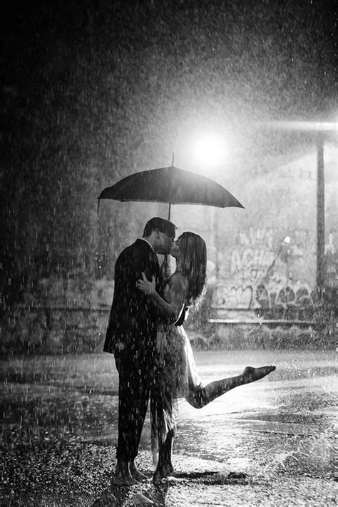 Amor Bajo La Lluvia Rain Photography Kissing In The Rain Dancing