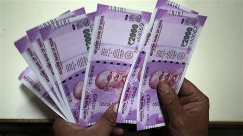 Facility To Exchange Deposit Rs 2000 Notes Not Available On April 1