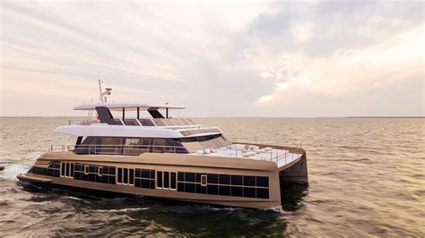 Althaus Yachts Announces The Sale Of Sunreef Power Eco During Abu