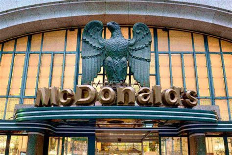 O Mcdonalds Mais Bonito Do Mundo Fica Em Portugal Sabia