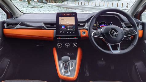 Renault Captur: this plug-in hybrid offers function over thrills ...