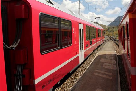 Rh Tische Bahn Rhb Triebzug Abe Allegra Mit Tauf Flickr