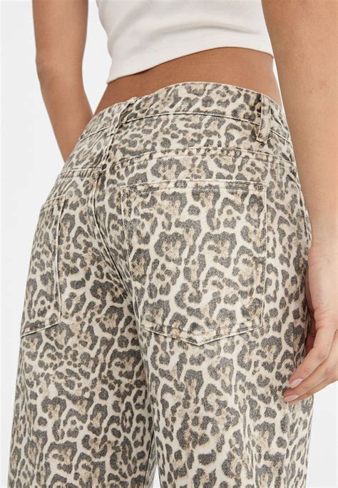 El Pantalón De Leopardo De 35 € De Stradivarius Que Más Triunfa