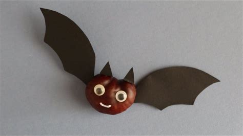 Fledermaus Basteln Mit Kastanie Kastanien Basteln Fledermaus Basteln