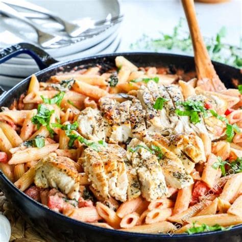 Creamy Italian Chicken Pasta · Easy Family Recipes