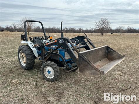 Ford 1720 Mfwd Tractor W Loader Bigiron Auctions