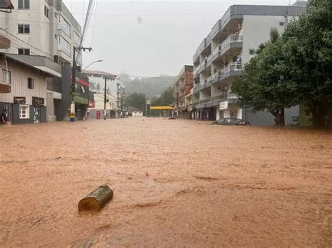 Fortes Chuvas Pelo Menos Cidades De Sc Est O Em Alerta Not Cia Hoje