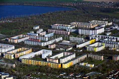 Leipzig Aus Der Vogelperspektive Plattenbau Hochhaus Wohnsiedlung Im