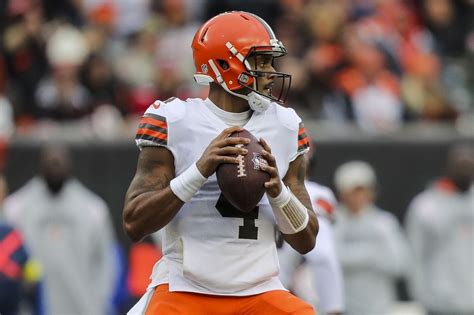 WATCH Deshaun Watson Scores First Touchdown As Member Of Cleveland