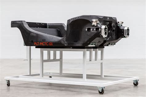 Le Nouveau Châssis En Carbone De Mclaren Est Arrivé Motorlegend