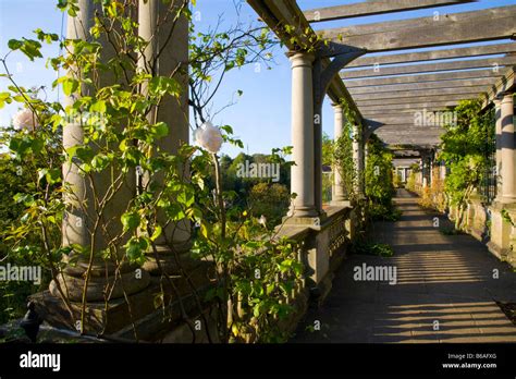 Pergola In The Hill Garden Hampstead Heath London Stock Photo Alamy