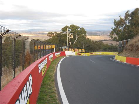 Bathurst Racetrack The Dipper Wikimoun Flickr