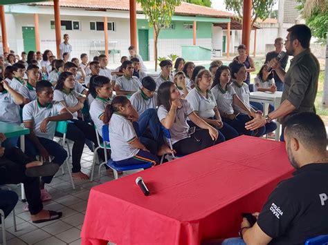 Polícia Civil visita escolas ações preventivas contra atos