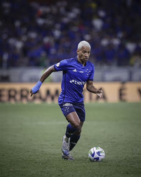 Cruzeiro Avança Em Negociação Pela Compra De Matheus Pereira